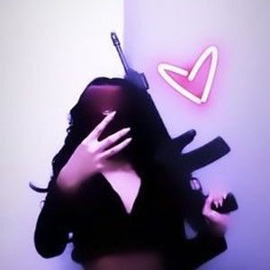 Meet your Posher, Layla